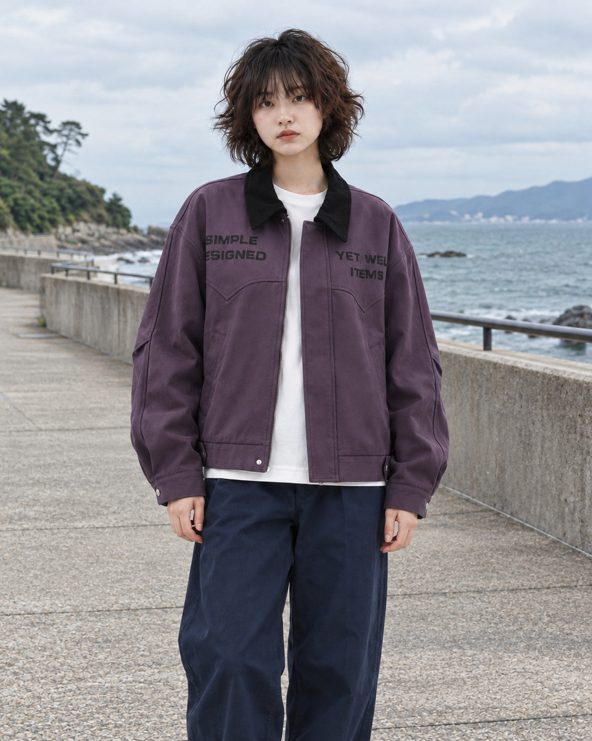 ジャケット パープル 海辺での着用イメージ