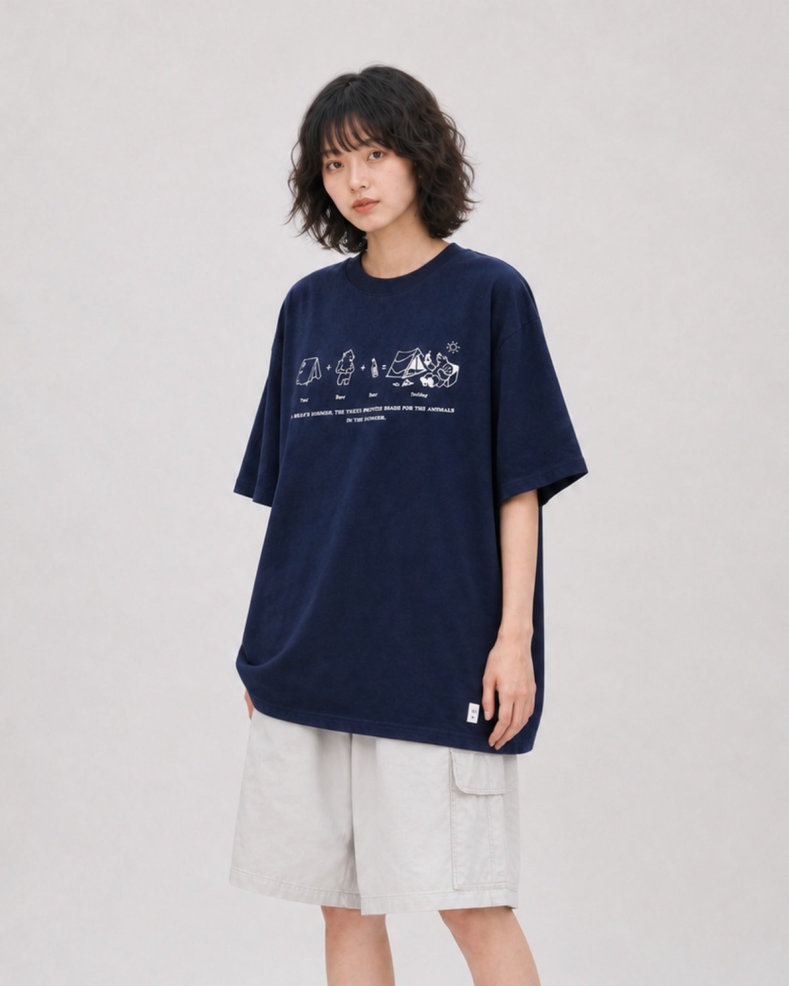 OU-RES モデル着用 | S1005 | ネイビー | 左斜め | トップ構図
