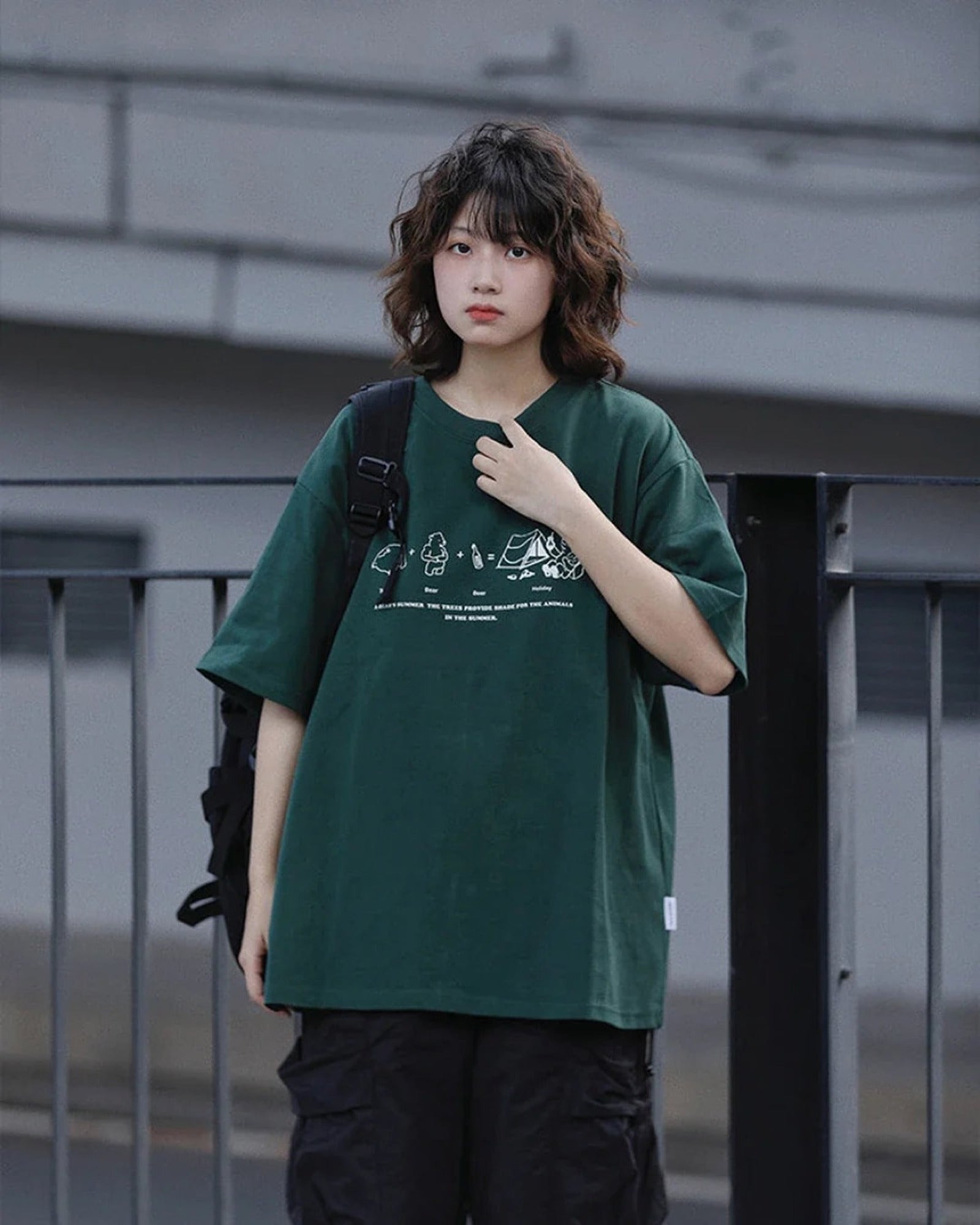 レトロキャンプ グラフィック オーバーサイズTシャツ ユニセックス 02