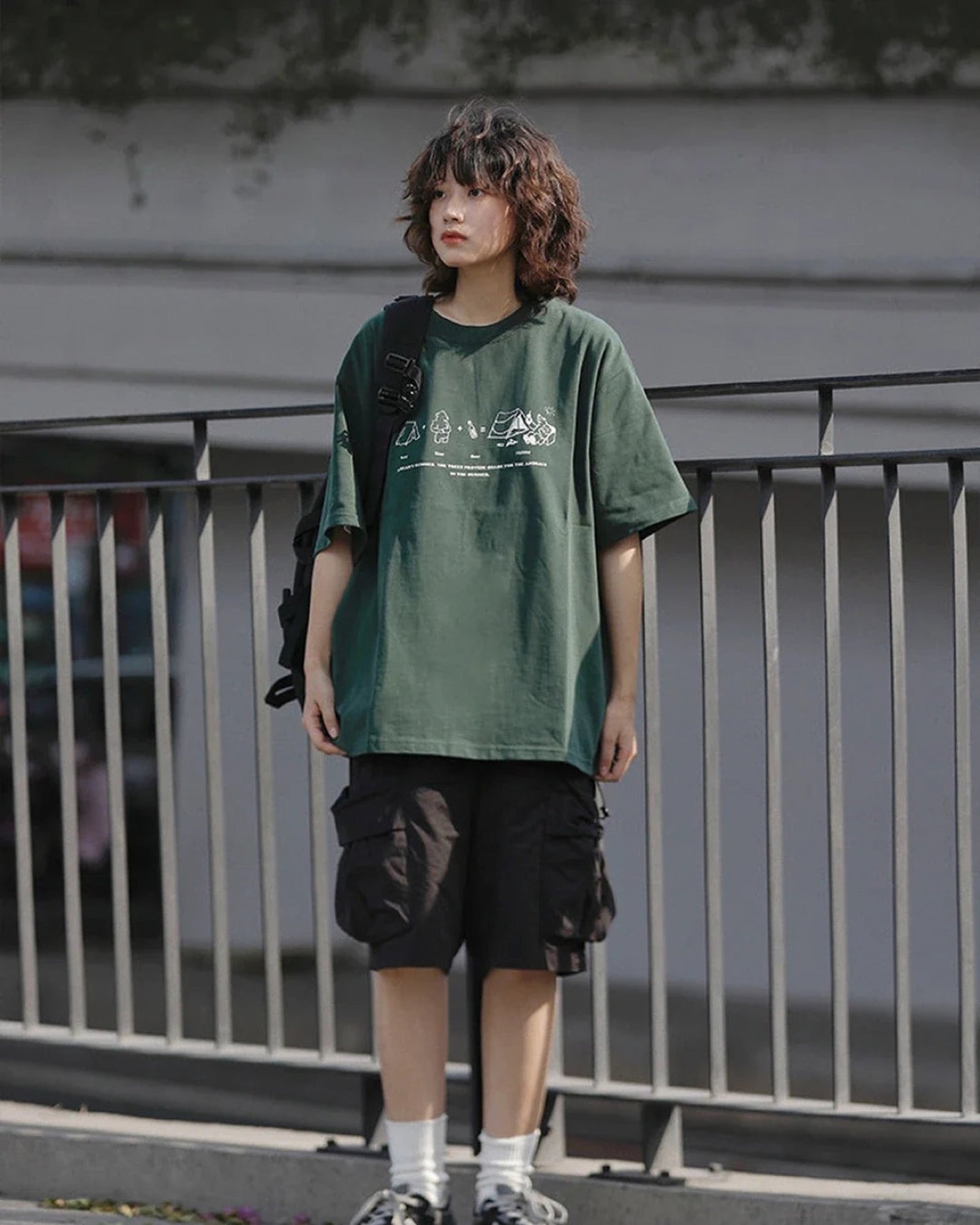 レトロキャンプ グラフィック オーバーサイズTシャツ ユニセックス 05