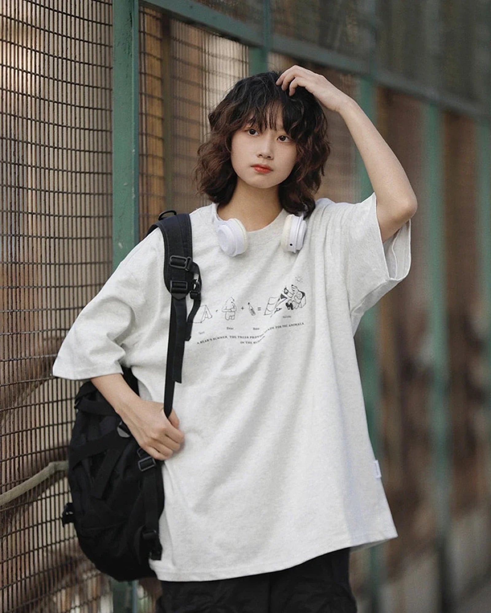レトロキャンプ グラフィック オーバーサイズTシャツ ユニセックス 06