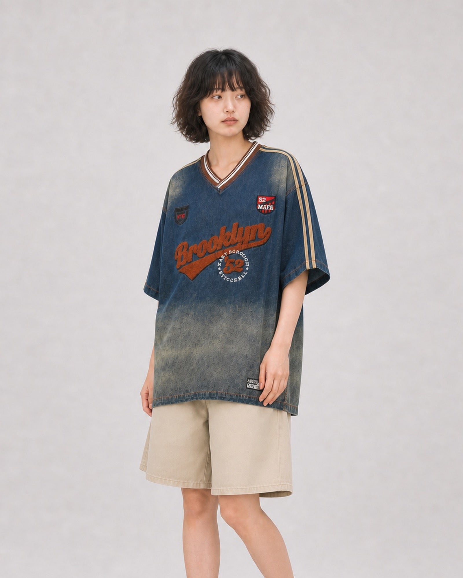 OU-RES モデル着用 | S1012 | デニムブルー | 左斜め | トップ構図