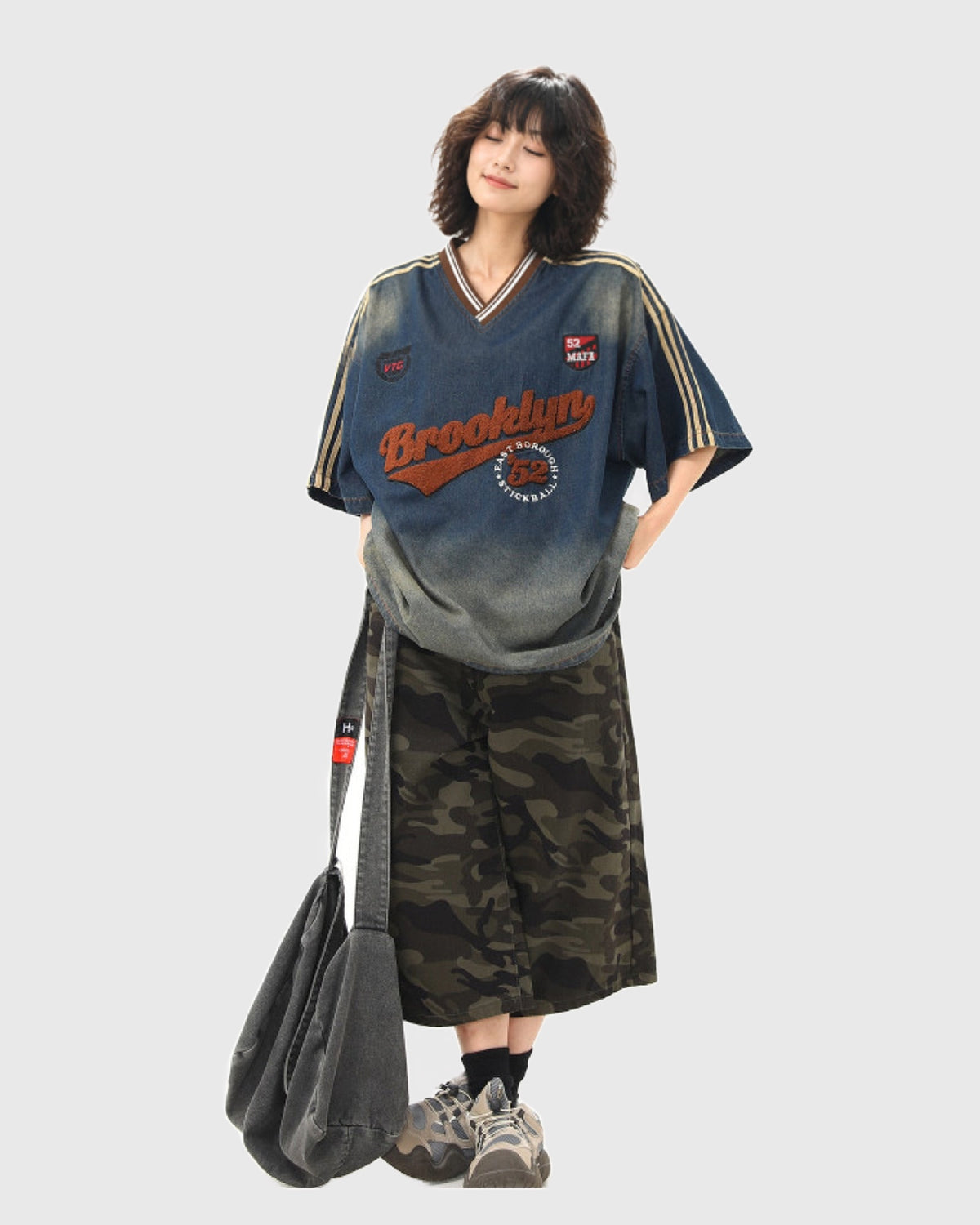 ウォッシュドデニム VネックTシャツ レディース 01