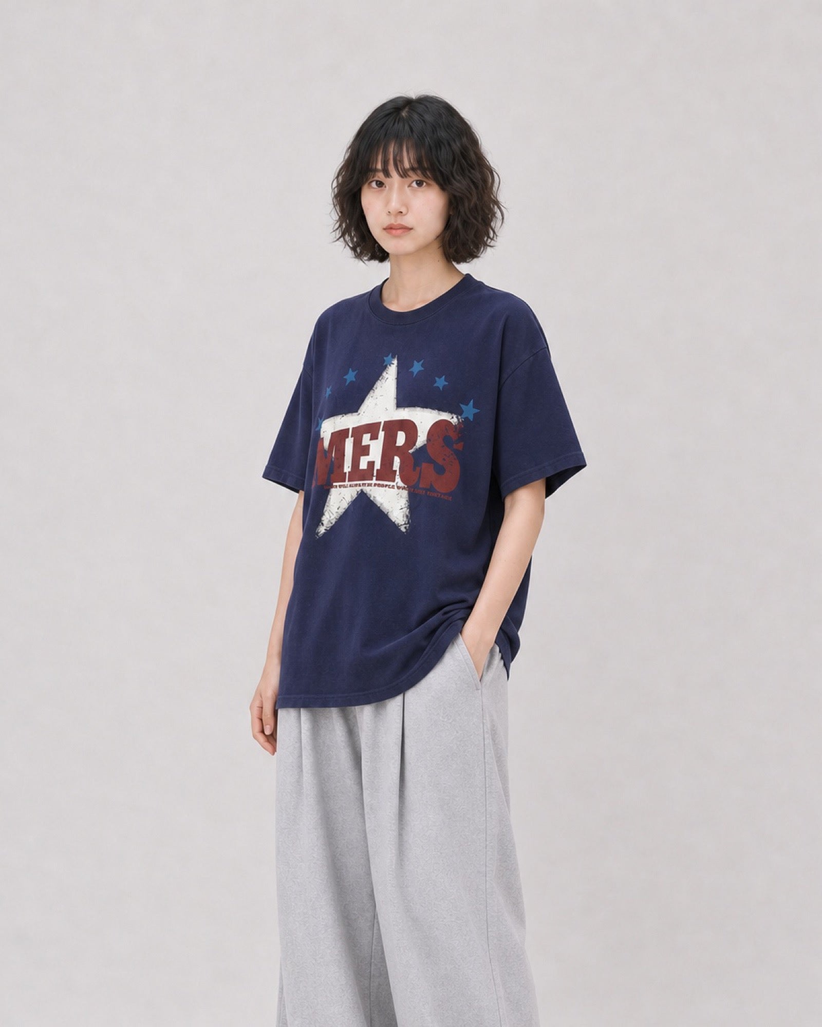 OU-RES モデル着用 | S1014 | ネイビー | 左斜め | トップ構図