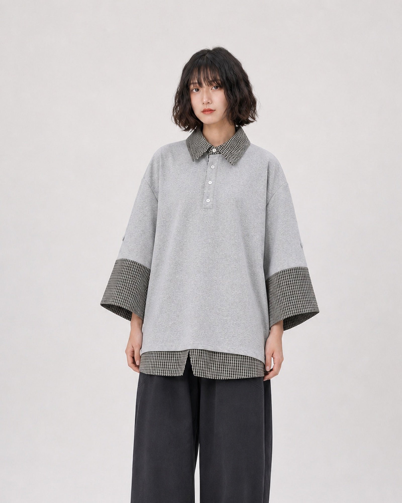 OU-RES モデル着用 | S1015 | グレー | 正面 | トップ構図