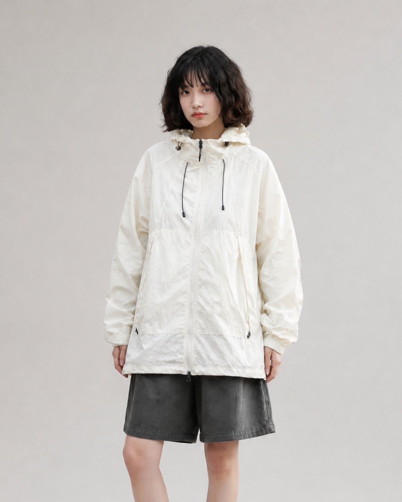 OU-RES モデル着用 | S1017 | オフホワイト | 正面 | トップ構図
