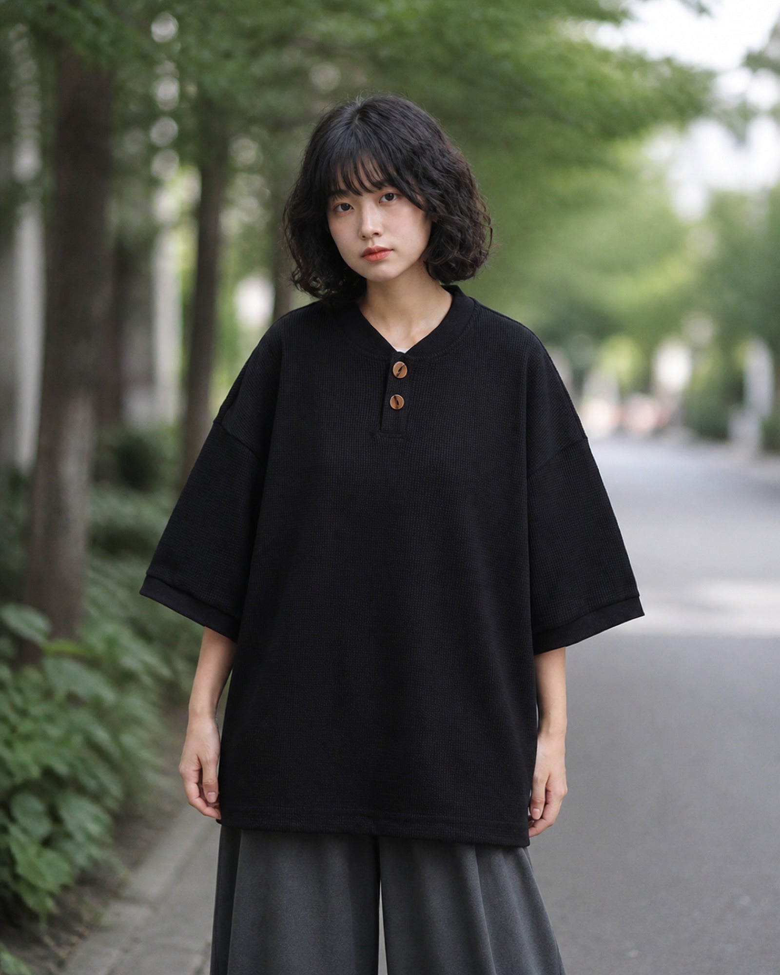 ワッフル ヘンリーネック オーバーサイズTシャツ ユニセックス 01