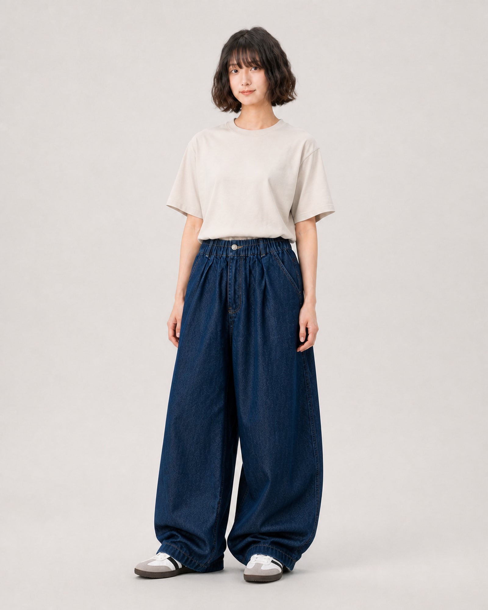 OU-RES モデル着用 | S1019 | ネイビー | 正面 | 全身構図