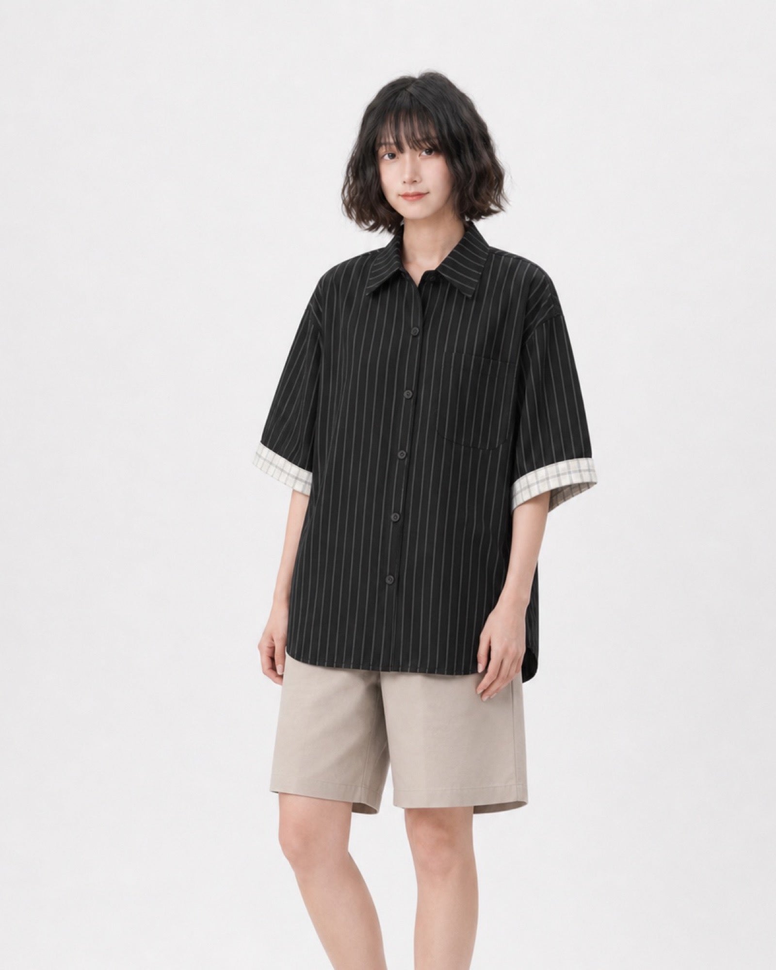 OU-RES モデル着用 | S1021 | ブラック | 左斜め | トップ構図