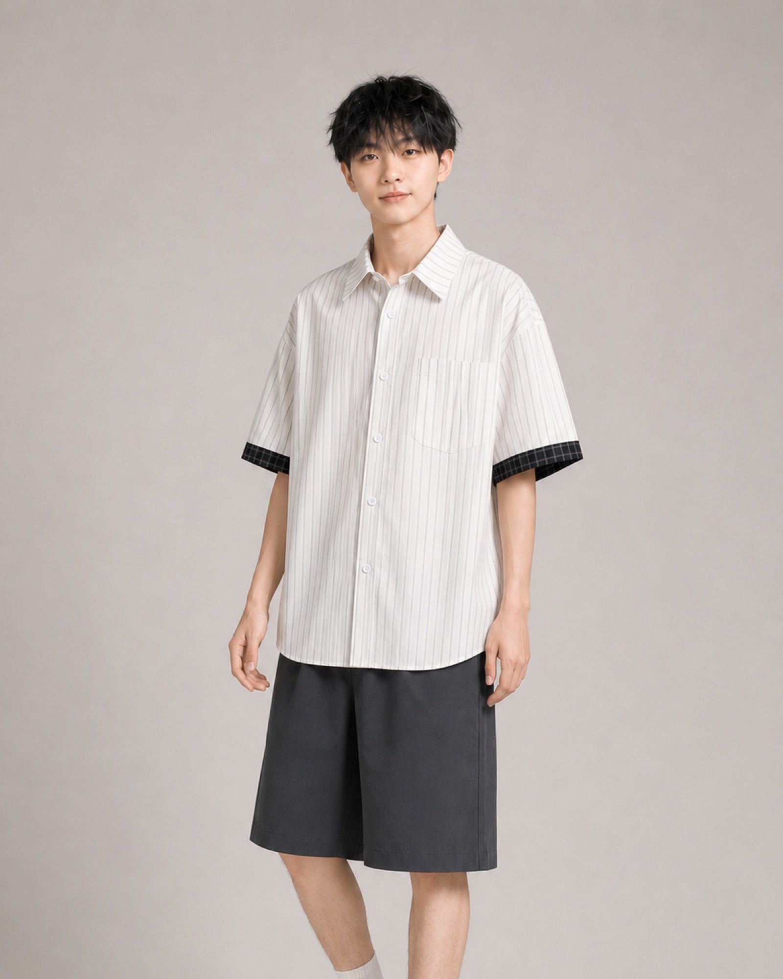 OU-RES モデル着用 | S1021 | ホワイト | 右斜め | トップ構図