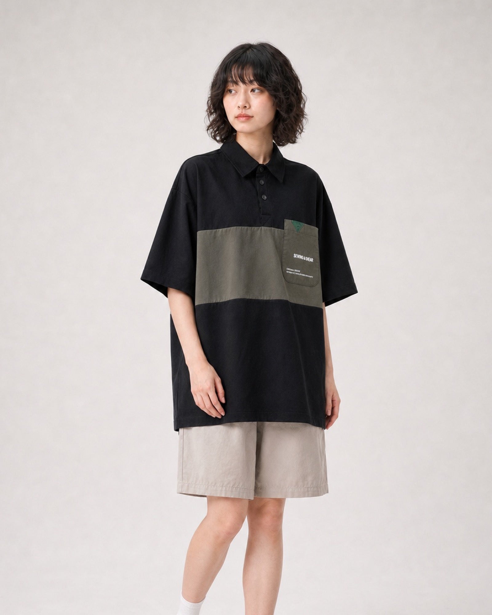 OU-RES モデル着用 | S1022 | ブラック | 左斜め | トップ構図