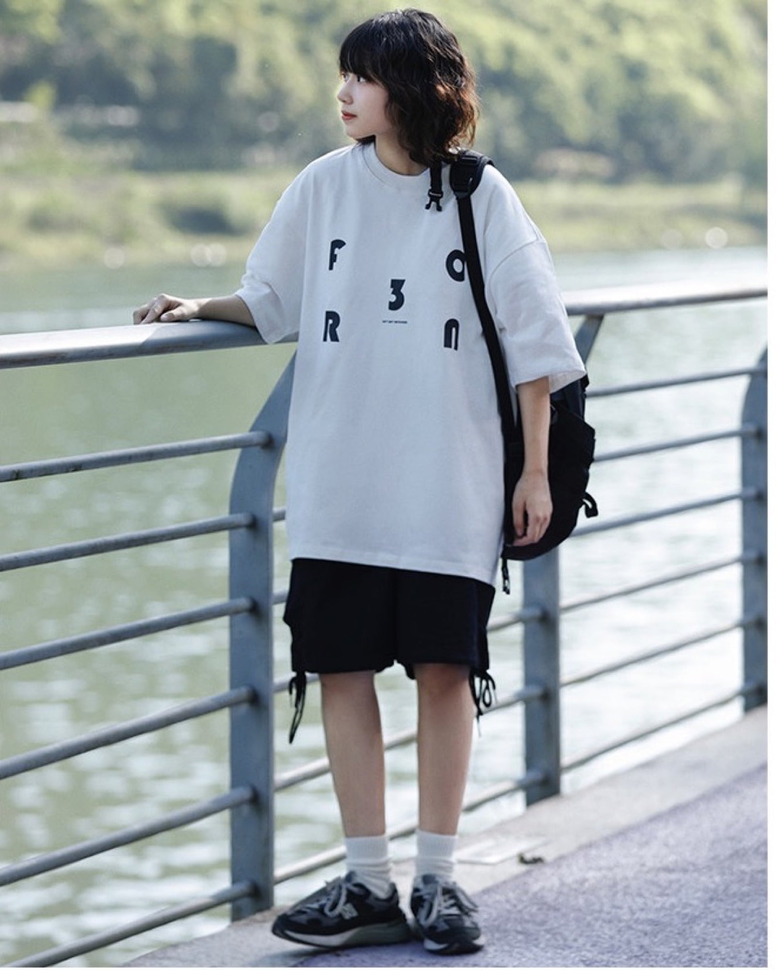 レトログラフィック オーバーサイズTシャツ ユニセックス 07