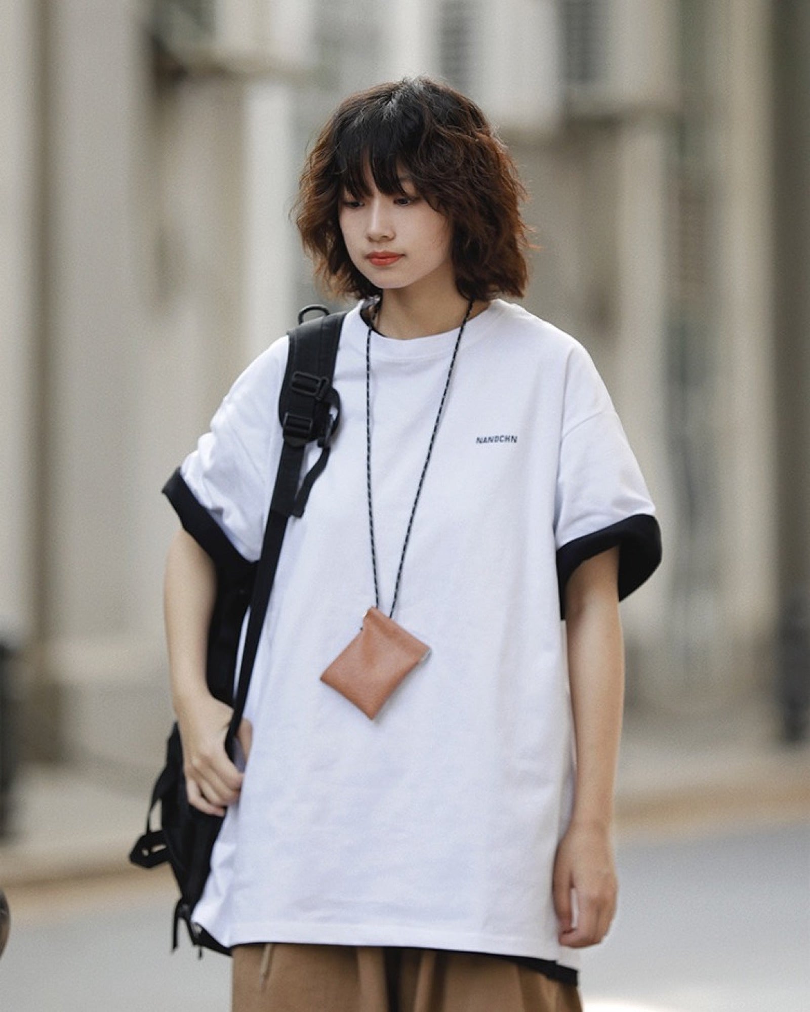バックレタード オーバーサイズTシャツ ユニセックス 02